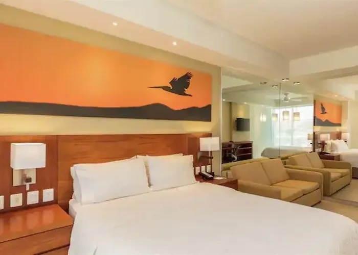 Hampton & By Hilton Cabos Hotel 3*