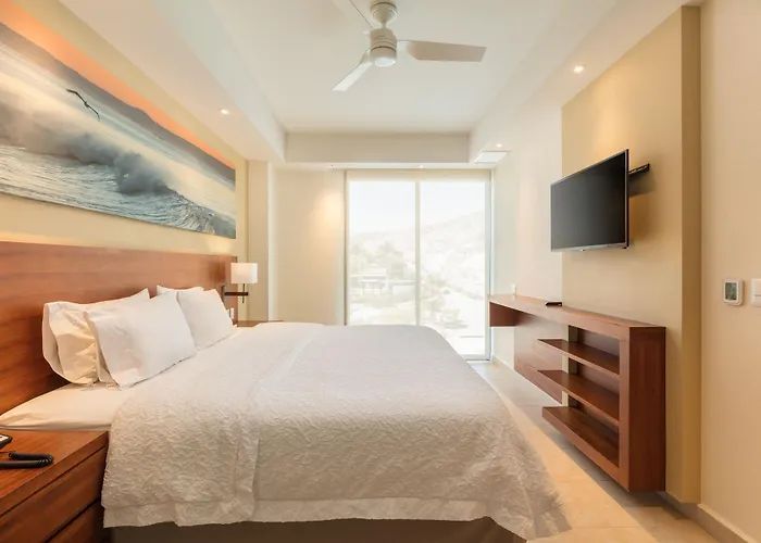 Hampton & By Hilton Cabos 3*