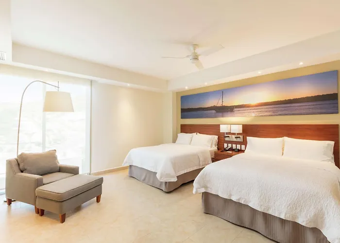 Hampton & By Hilton Cabos