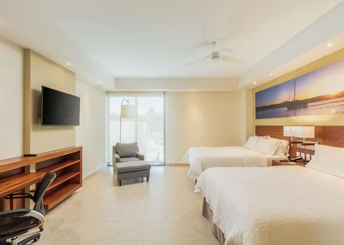 Hampton & By Hilton Cabos Hotel 3*