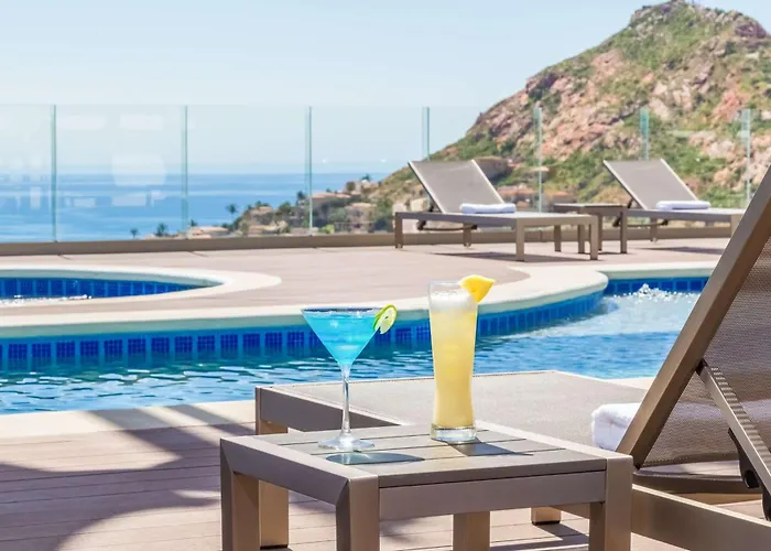 Hampton & By Hilton Cabos Hotel