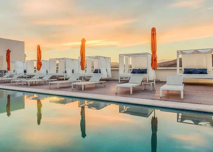 Hampton & By Hilton Cabos