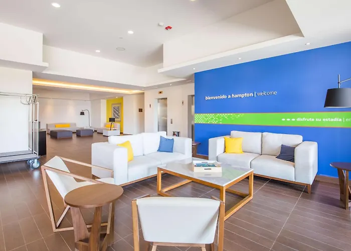 Hotel Hampton & By Hilton Cabos