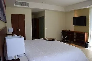 Hampton & By Hilton Cabos San José del Cabo