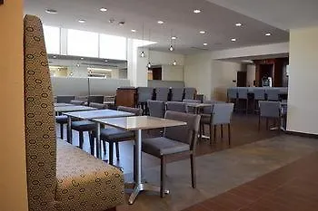 Hampton & By Hilton Cabos 3*