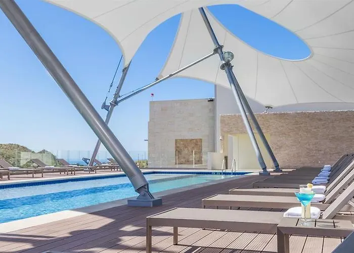 Hampton & By Hilton Cabos Hotel 3*