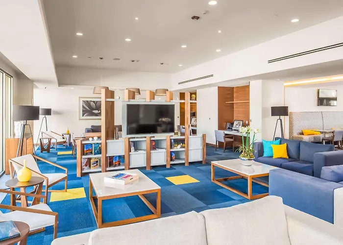 Hotel Hampton & By Hilton Cabos